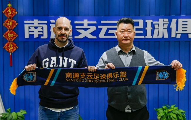 待这两人走后，伊藤雄彦才看着叶辰，认真道：叶先生，之前的事情多有得罪，在下还是要郑重的向您道个歉，感谢您以德报怨，救了小女，也救了伊藤家族，否则若真让苏家以为，是伊藤家族杀了苏家子嗣，伊藤家族怕是就要面临灭顶之灾了。
